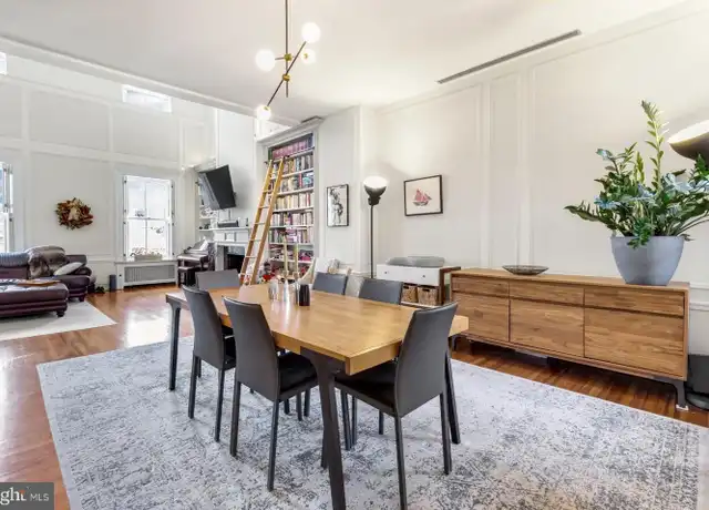 Property at 323 S 17th St #3, Philadelphia, PA, 19103, 3 beds, 2 baths, [object Object]