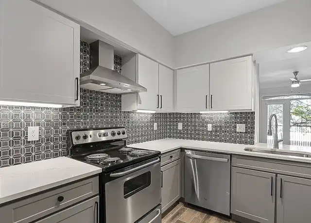 Property at Kimpton - 7500 Kirby Dr, Houston, TX, 77030, 2 beds, 2 baths, [object Object]