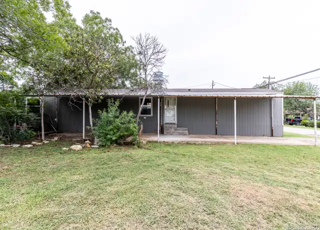 Property at 1114 Standish St, Floresville, TX, 78114, 3 beds, 2 baths, [object Object]