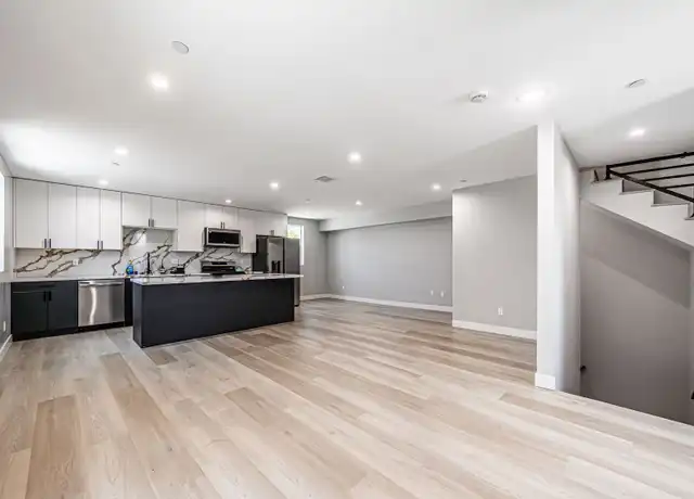 Property at 2223 S Highland Ave Unit 2225 1/2, Los Angeles, CA, 90016, 4 beds, 4.5 baths, [object Object]