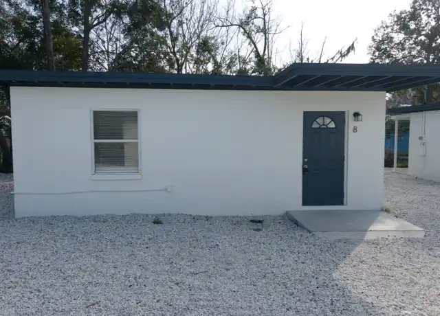 Property at 735 S Washington Ave, Apopka, FL, 32703, 2 beds, 1 bath, [object Object]