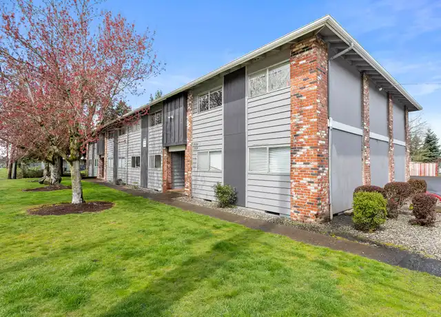 Property at Meadow Park East Apartments - 17025 SE Powell Blvd, Portland, OR, 97236, 2 beds, 1 bath, [object Object]