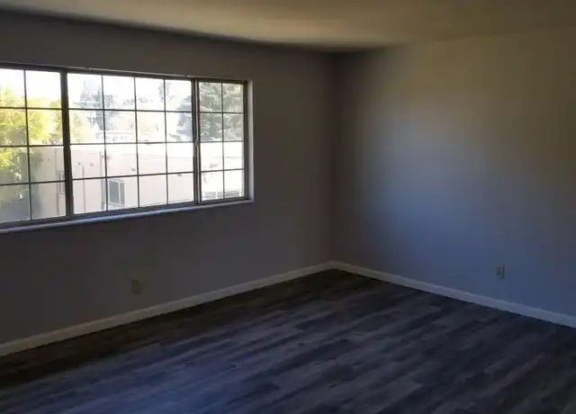 Property at 1140 Jones St Unit 109, Reno, NV, 89503, 1 bed, 1 bath, [object Object]