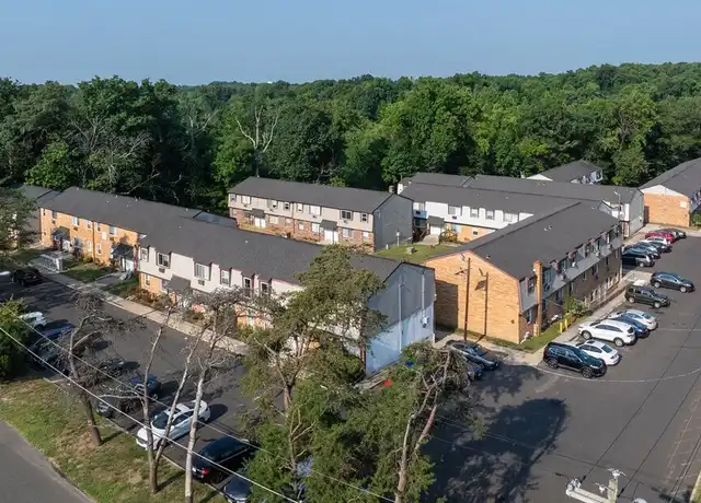 Property at Blackwood Falls Apartments - 227 Washington Ave, Blackwood, NJ, 08012, 1-2 bed, 1 bath, [object Object]