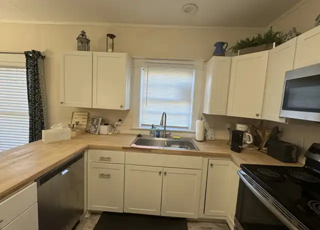 Property at 200 Hunter St, Cary, NC, 27511, 2 beds, 1 bath, [object Object]