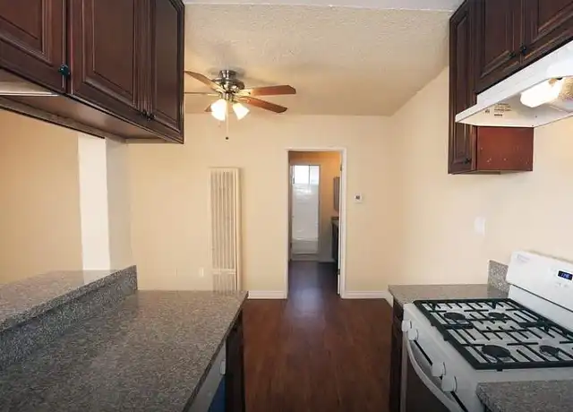 Property at Royal Villa - 8040 Reseda Blvd, Reseda, CA, 91335, 1 bed, 1 bath, [object Object]