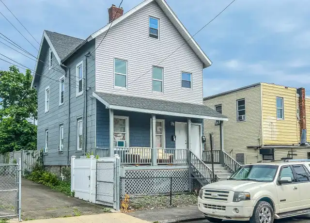 Property at 16 Jones Ave Unit 2, Bridgeport, CT, 06604, 5 beds, 2 baths, [object Object]
