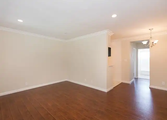 Property at 14024 Oxnard St, Van Nuys, CA, 91401, 1 bed, 1 bath, [object Object]