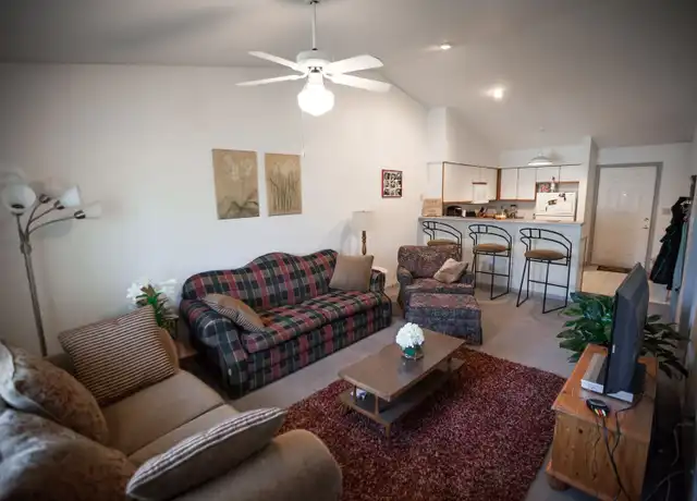 Property at 2167 Keokuk St Unit 2017-12, Iowa City, IA, 52240, 1 bed, 1 bath, [object Object]