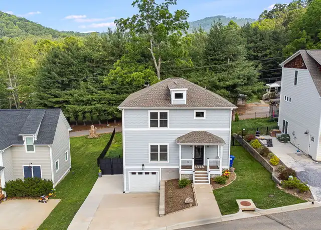Property at 304 Magnolia Ridge Rd, Swannanoa, NC, 28778, 3 beds, 2.5 baths, [object Object]