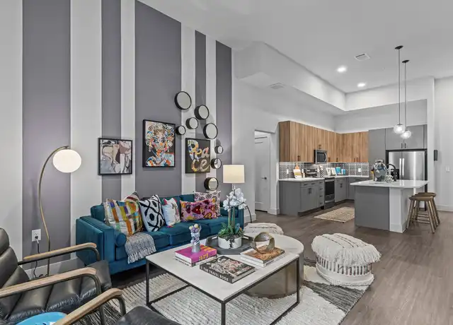 Property at 204 W Ben White Blvd, Austin, TX, 78704, 1 bed, 1 bath, [object Object]