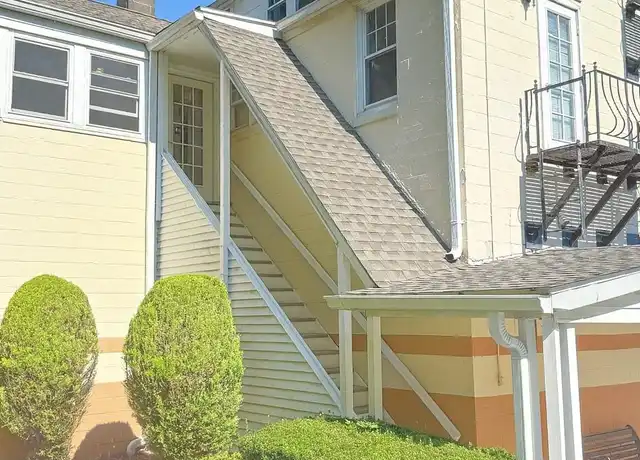 Property at 560 State Route 44 55 Unit E, Highland, NY, 12528, 1 bed, 1 bath, [object Object]