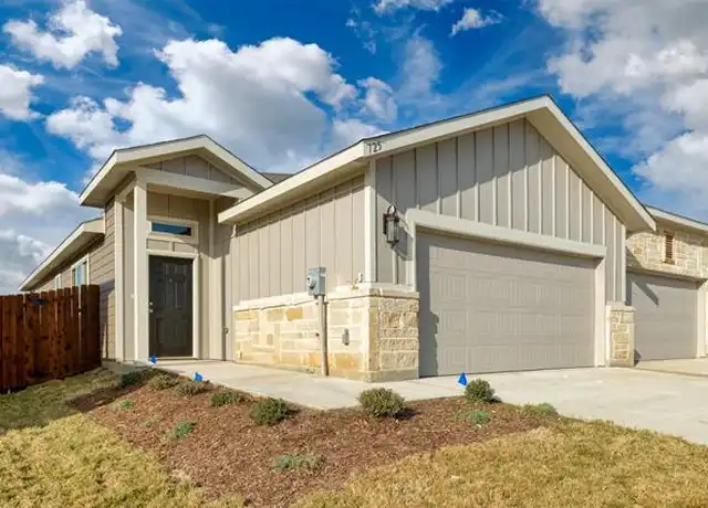Property at 725 Harvest Moon Dr, Venus, TX, 76084, 3 beds, 2 baths, [object Object]