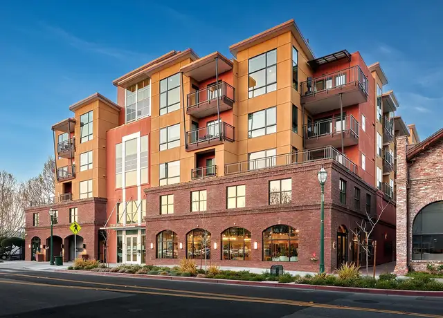 Photo of 1716 N Main St, Walnut Creek, CA 94596