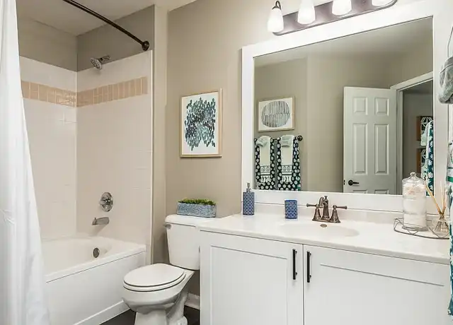 Property at Legacy at Fox Valley Apartments - 3750 E New York St, Aurora, IL, 60504, 1-2 bed, 1-2 bath, [object Object]