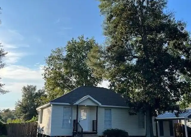 Property at 626 Ramon St, Mandeville, LA, 70448, 3 beds, 2 baths, [object Object]