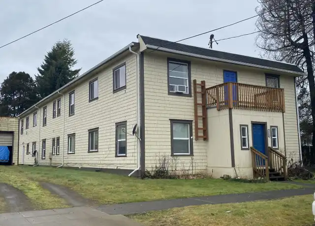 Property at 1320 3rd St, Cosmopolis, WA, 98537, 1 bed, 1 bath, [object Object]