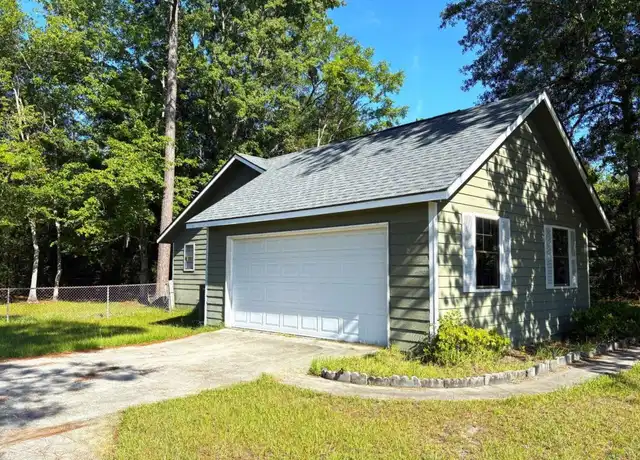 Property at 204 Tanglewood St, Saint Marys, GA, 31558, 3 beds, 2 baths, [object Object]