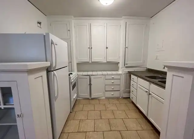 Property at 1299 Grand Ave, Saint Paul, MN, 55105, 0 beds, 1 bath, [object Object]