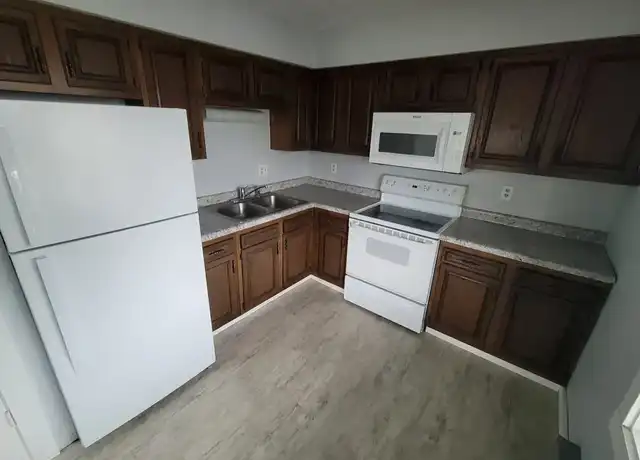 Property at 1400 Pine St Unit 309, La Crosse, WI, 54601, 2 beds, 1 bath, [object Object]