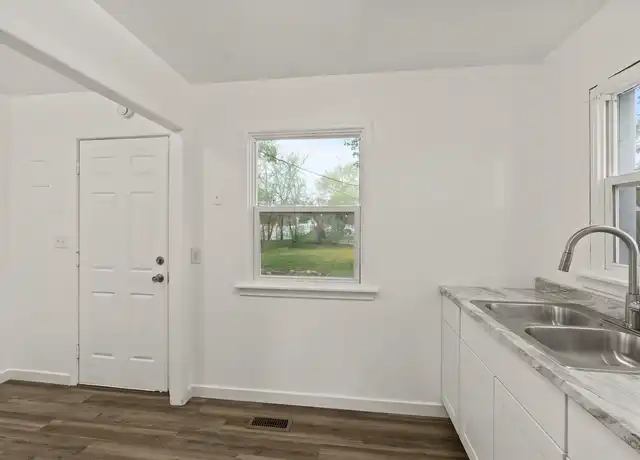 Property at 2707 E South Crescent Ave, Spokane, WA, 99207, 2 beds, 1 bath, [object Object]