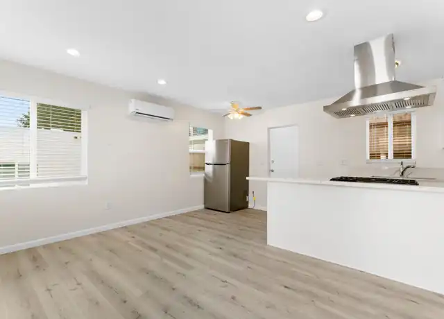 Property at 4050 Euclid Ave Unit 4052, San Diego, CA, 92105, 1 bed, 1 bath, [object Object]