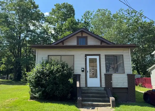 Property at 710 McKinley Ave, Akron, OH, 44306, 2 beds, 1 bath, [object Object]