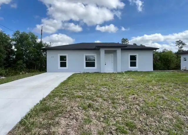 Property at 3310 27th St W, Lehigh Acres, FL, 33971, 3 beds, 2 baths, [object Object]