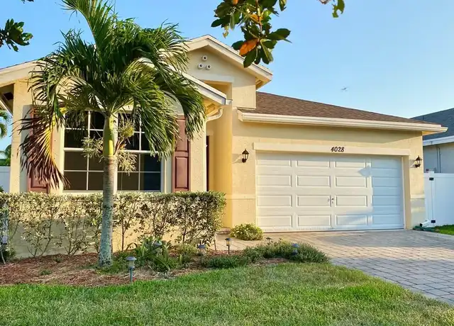 Property at 4028 Tomoka Dr, Lake Worth, FL, 33462, 4 beds, 2 baths, [object Object]