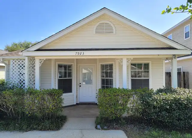 Property at 7923 Audubon Dr, Foley, AL, 36535, 3 beds, 2 baths, [object Object]