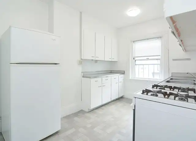 Property at 923 Beacon St Unit 3, Boston, MA, 02215, 4 beds, 1 bath, [object Object]