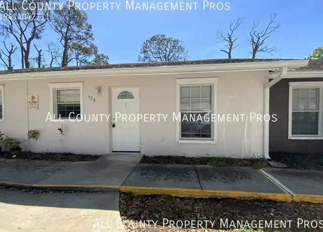 Property at 928 Royal Palm Dr, Sarasota, FL, 34234, 2 beds, 2 baths, [object Object]