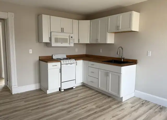Property at 1519 Lynn Ave, Altoona, WI, 54720, 1 bed, 1 bath, [object Object]