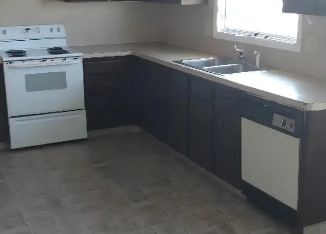 Property at 190 Moonlite Dr Unit 5, Idaho Falls, ID, 83402, 2 beds, 1 bath, [object Object]