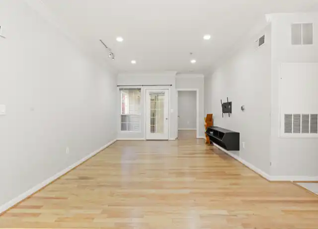 Property at 4850 Eisenhower Ave #106, Alexandria, VA, 22304, 2 beds, 2 baths, [object Object]