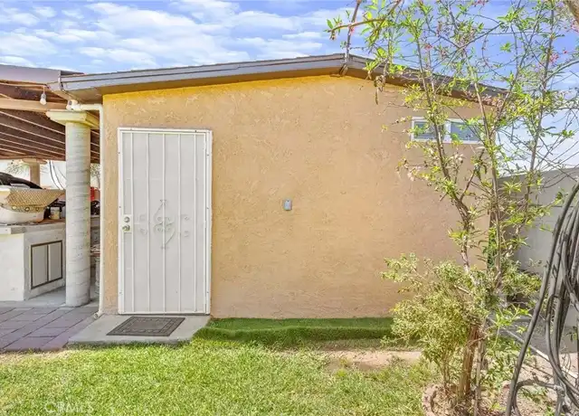 Property at 9414 Linden Ave, Bloomington, CA, 92316, 1 bed, 1 bath, [object Object]