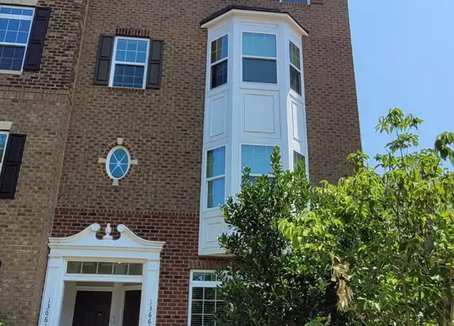 Property at 13661 Air and Space Museum Pkwy Unit 9B, Herndon, VA, 20171, 3 beds, 2.5 baths, [object Object]