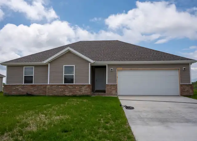 Property at 2025 S Durango Dr, Bolivar, MO, 65613, 3 beds, 2 baths, [object Object]