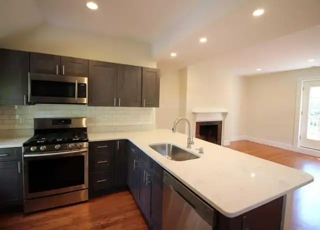 Property at 52 Beach St, Boston, MA, 02111, 5 beds, 2 baths, [object Object]