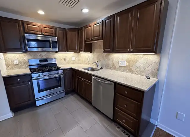 Property at 5422 Hermit Ter Unit 2, Philadelphia, PA, 19128, 2 beds, 1 bath, [object Object]