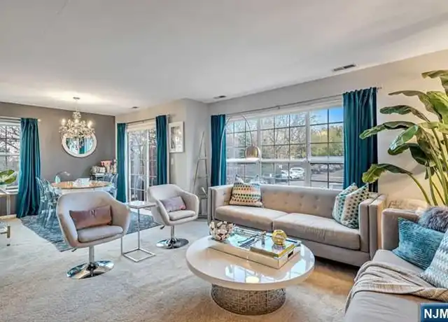 Property at 1434 Westgate Dr, Fort Lee, NJ, 07024, 2 beds, 1.5 baths, [object Object]