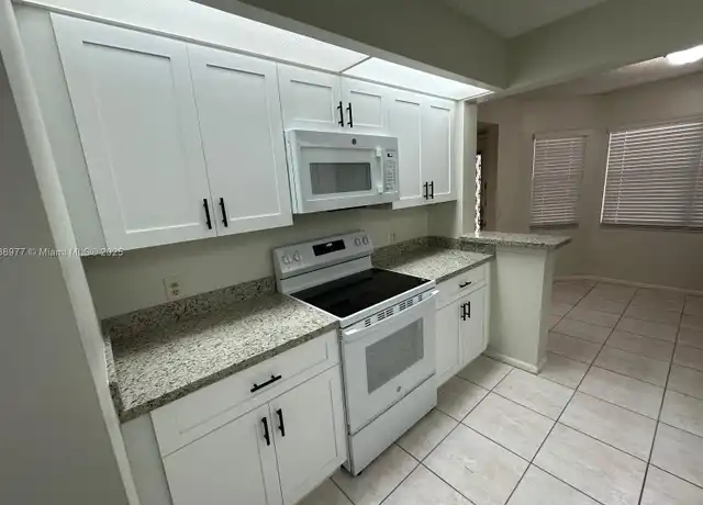 Property at 1000 SW 125th Ave Unit 205N, Pembroke Pines, FL, 33027, 2 beds, 2 baths, [object Object]