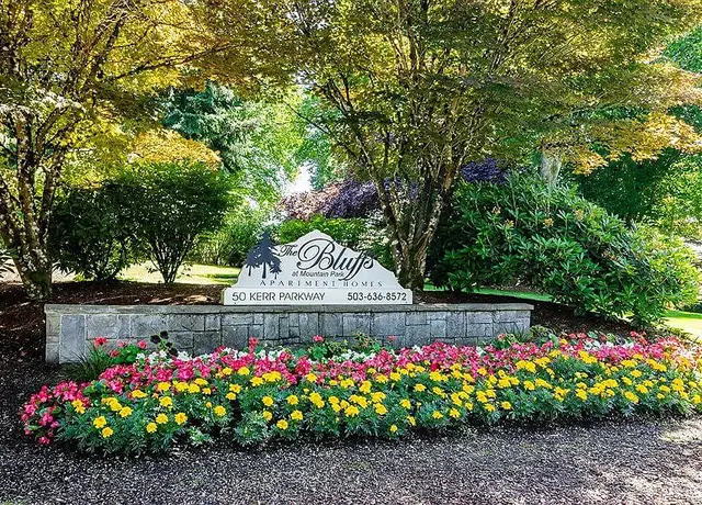Photo of 50 Kerr Pkwy, Lake Oswego, OR 97035