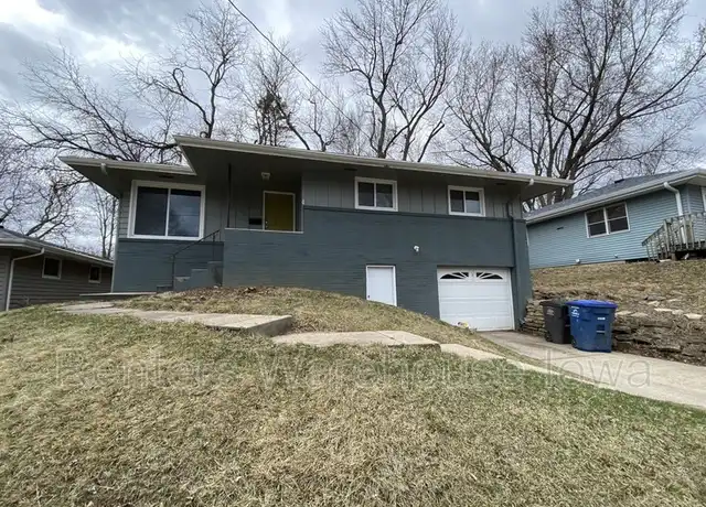 Property at 2512 Boston Ave, Des Moines, IA, 50310, 3 beds, 2 baths, [object Object]
