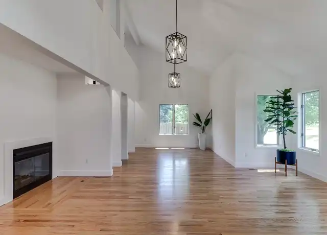 Property at 1 Downing Cir, Bloomington, IL, 61704, 3 beds, 3.5 baths, [object Object]
