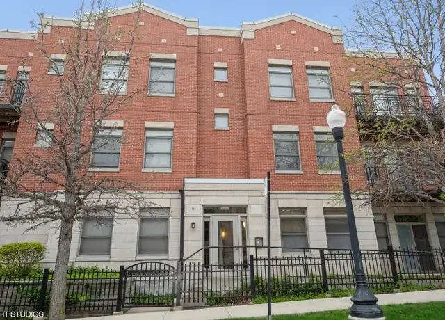 Property at 758 W 15th St Unit 2A, Chicago, IL, 60607, 2 beds, 2 baths, [object Object]