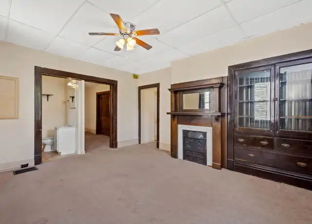 Property at 133 Glenmore Ave Unit 1st Floor, Pittsburgh, PA, 15229, 1 bed, 1 bath, [object Object]