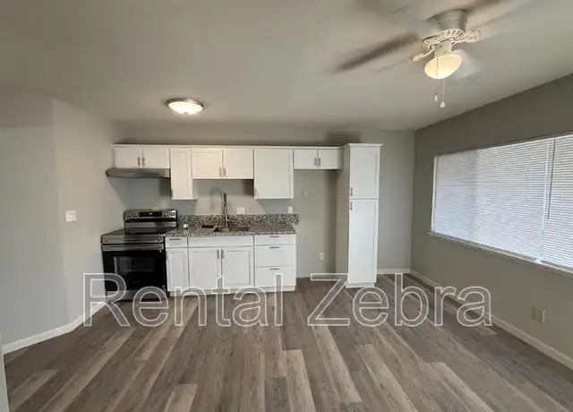 Property at 10 E 18th St Unit 3, Merced, CA, 95340, 1 bed, 1 bath, [object Object]