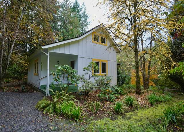 Photo of 9881 NE Nelson Hill Ln, Bainbridge Island, WA 98110