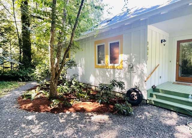 Photo of 9881 NE Nelson Hill Ln, Bainbridge Island, WA 98110